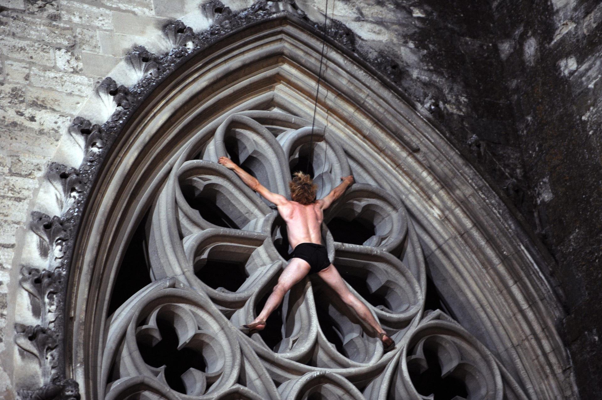 Antoine Le Menestrel Marie Marguerite Le Menestrel Spectacles danse de façade, Cordistes pour le spectacle - Caps aventure